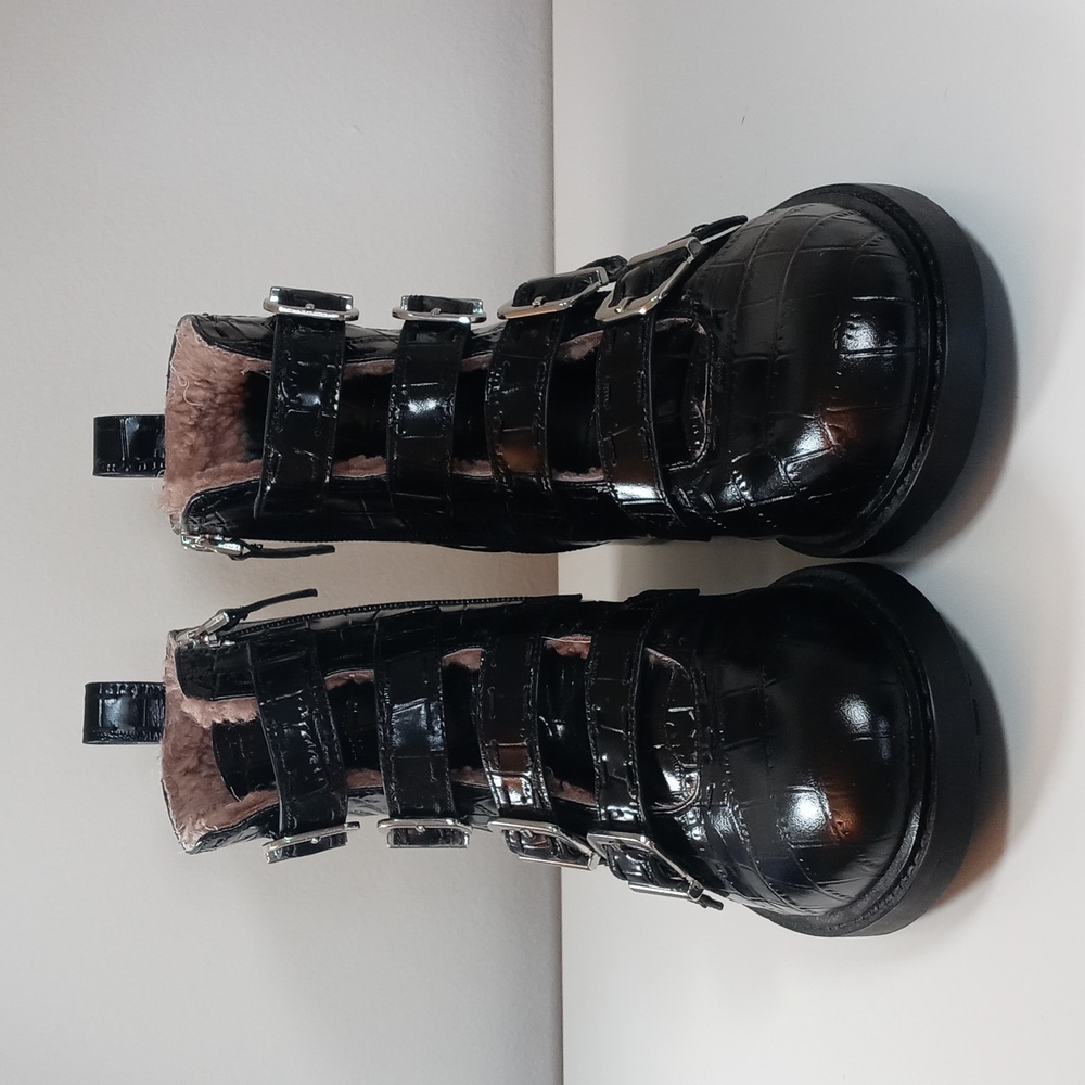 Ankle boots